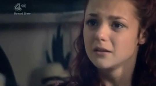 Skins_Finale_Naomi_Emily_3